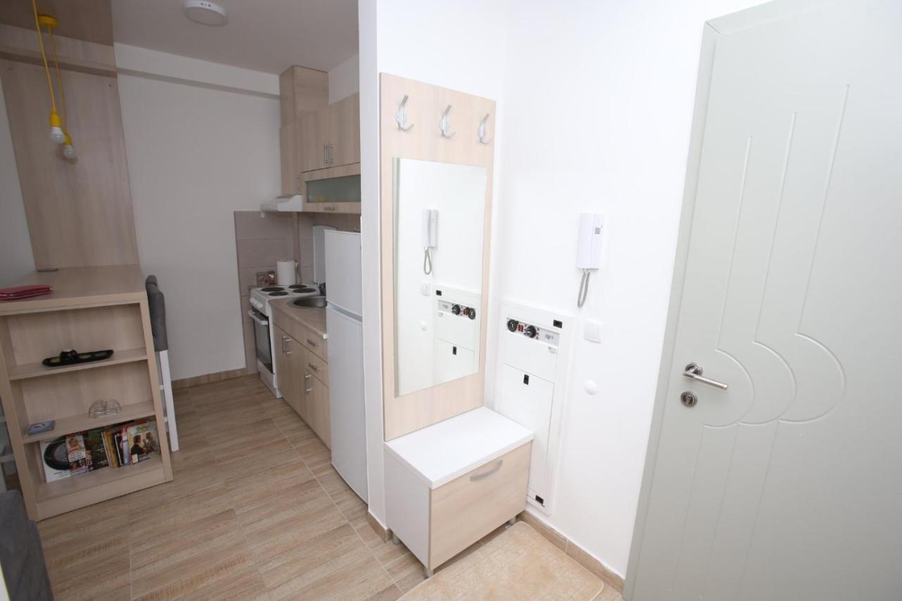 Apartamento Fast Sleep & Go 3 Paraćin Exterior foto