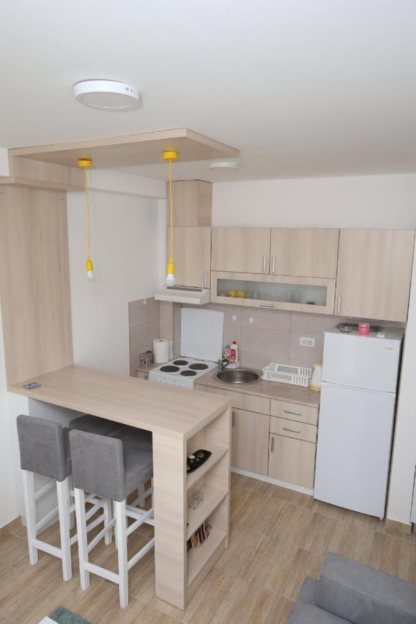 Apartamento Fast Sleep & Go 3 Paraćin Exterior foto