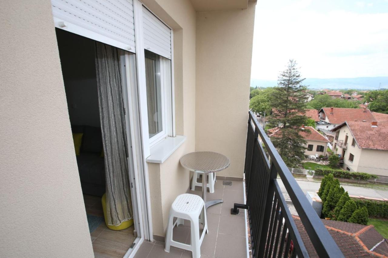 Apartamento Fast Sleep & Go 3 Paraćin Exterior foto