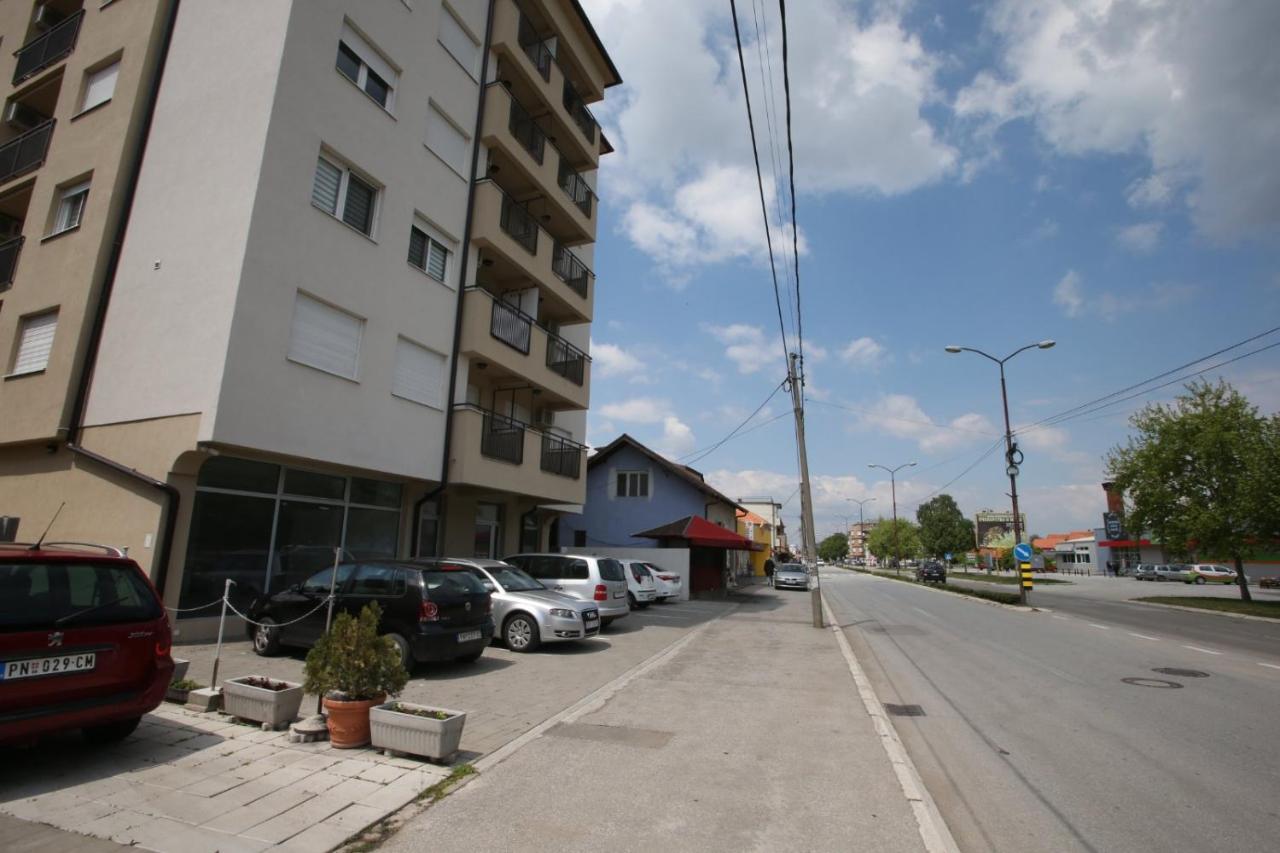 Apartamento Fast Sleep & Go 3 Paraćin Exterior foto